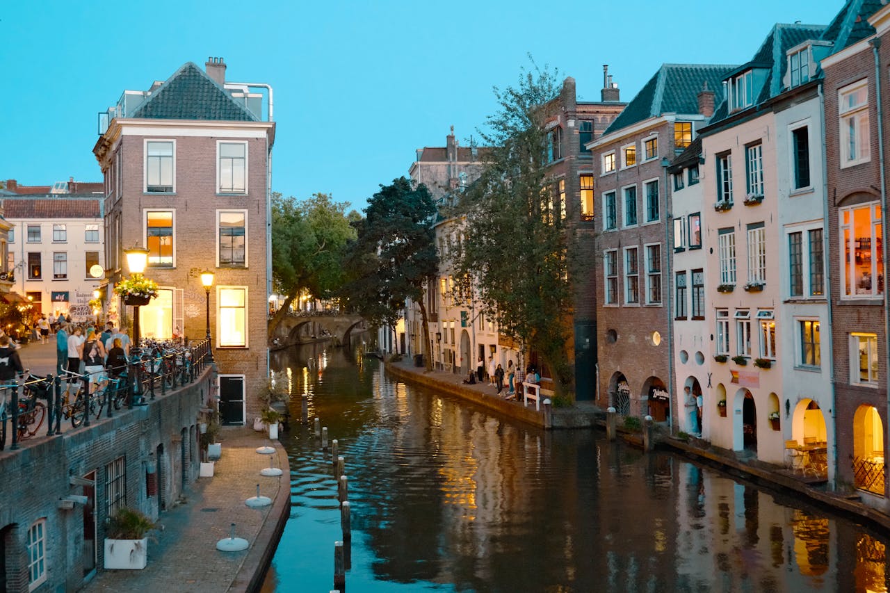 Het woonadres van Maarten van Rossem: een blik op zijn leven in Utrecht