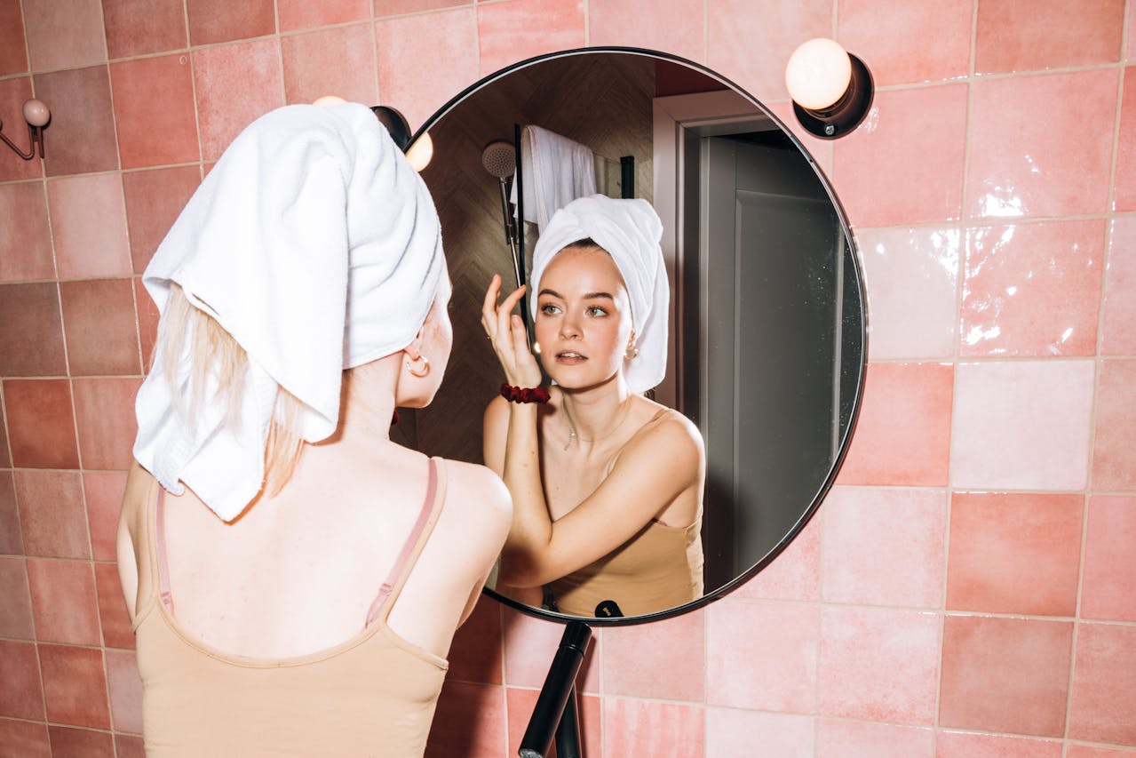 Alles over een badkamer spiegel met verlichting: licht en stijl in één