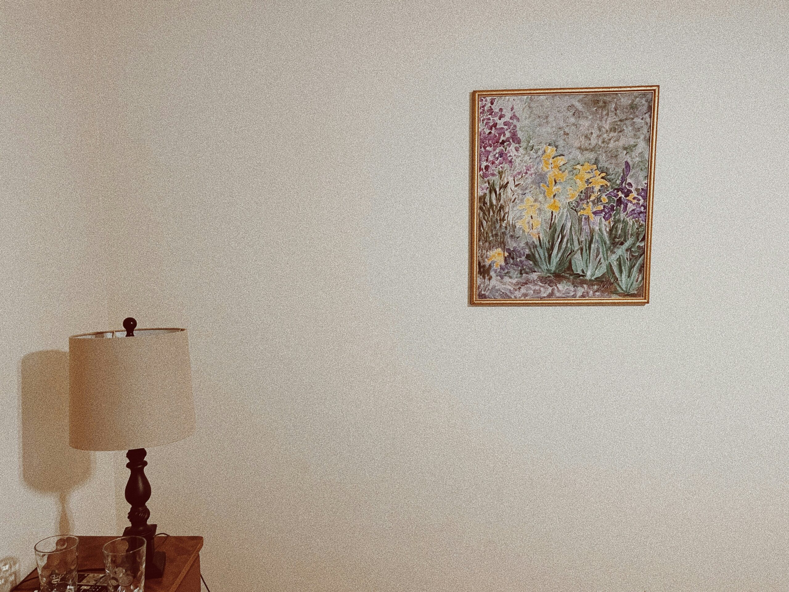 Schilderij ophangen zonder boren: zo hou je je muur netjes