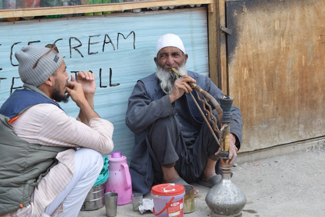 Het leven en de leeftijd van Saskia Belleman: ervaren rechtbankverslaggever en mens achter het nieuws
