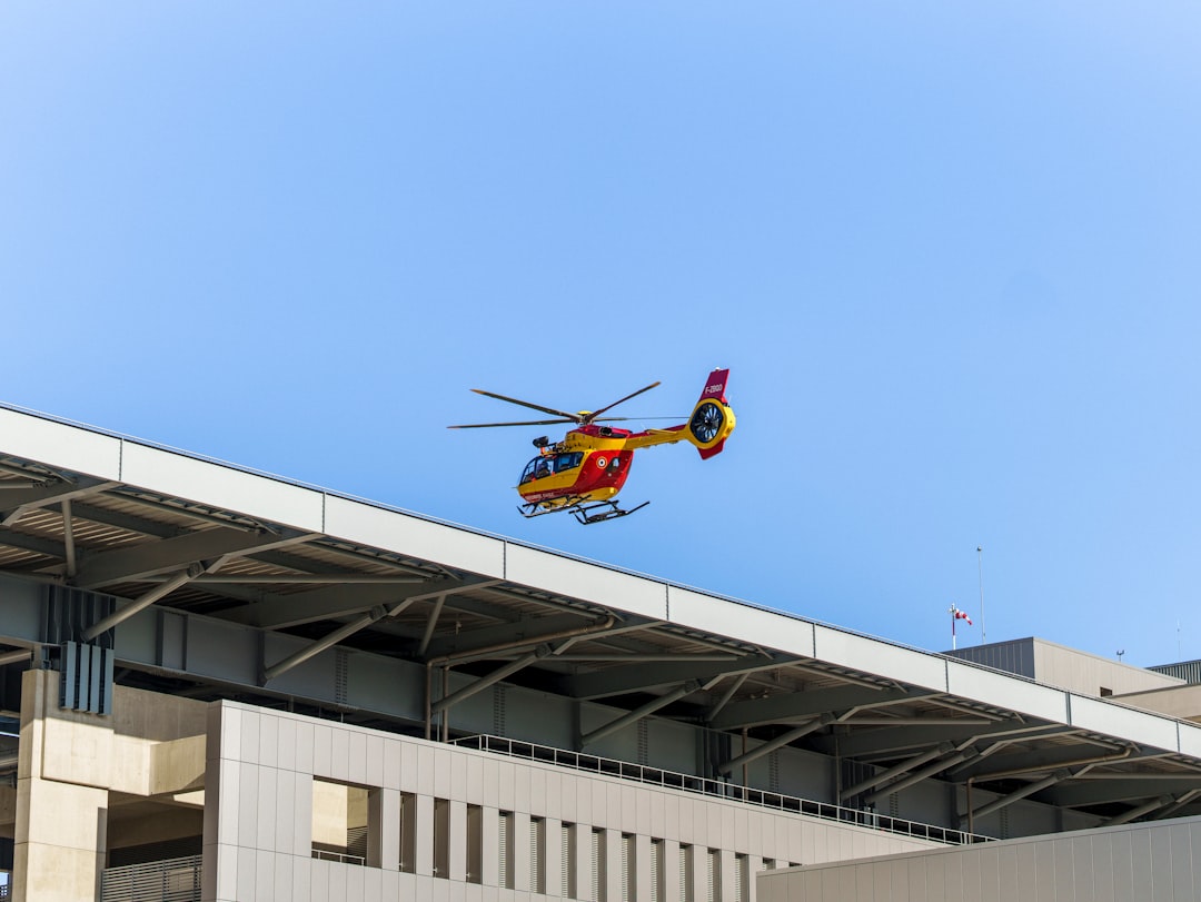 Waarom noodverlichting automatisch inschakelt bij stroomuitval
