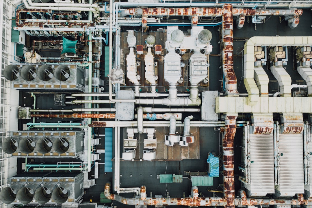 Fabrieksverlichting: zo kies je de juiste lichtoplossing voor een industriële ruimte
